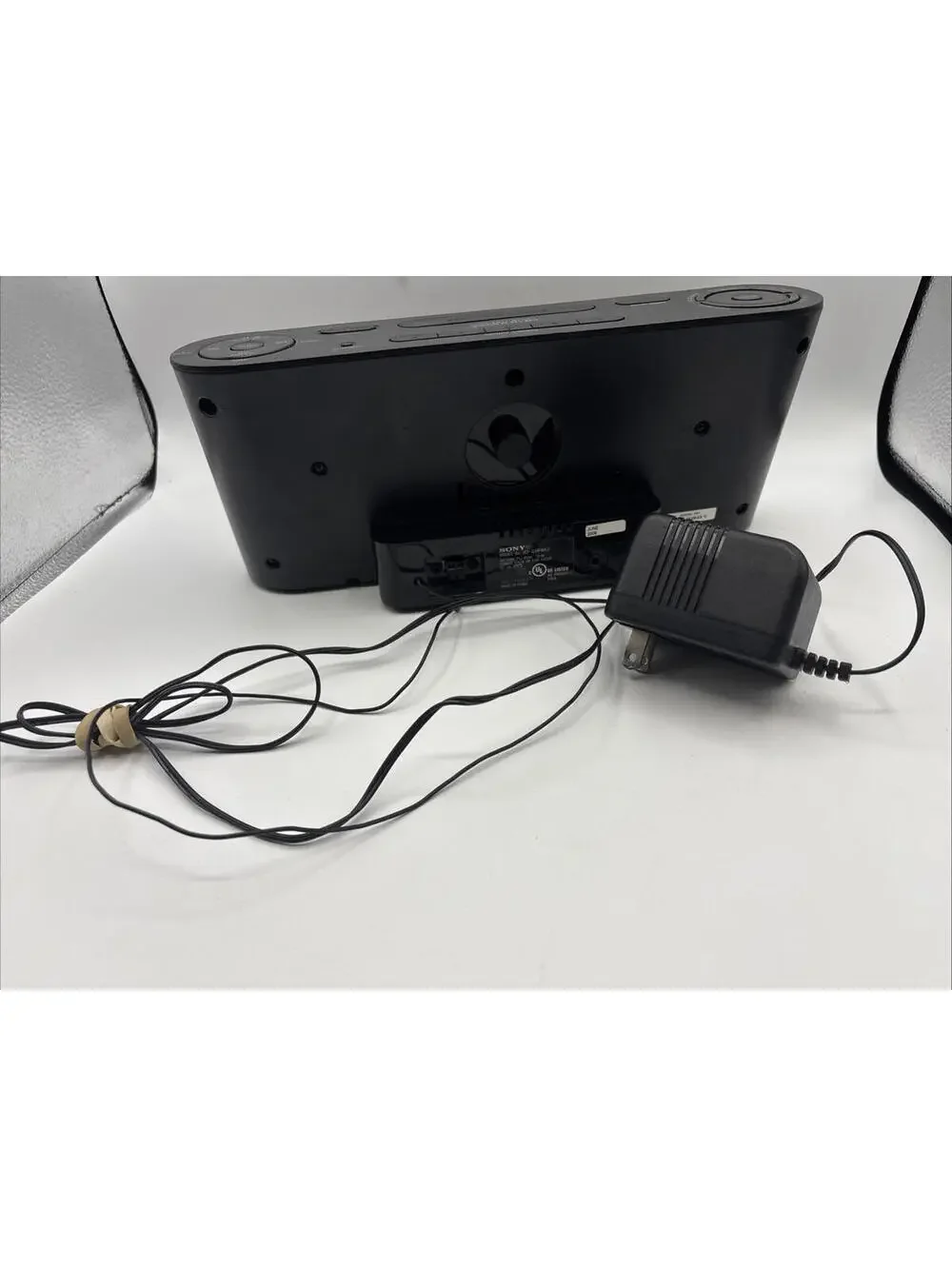 Sony ICF - C1IPMK2 Dream Machine Speaker System Clock - Radio for iPod iPhone